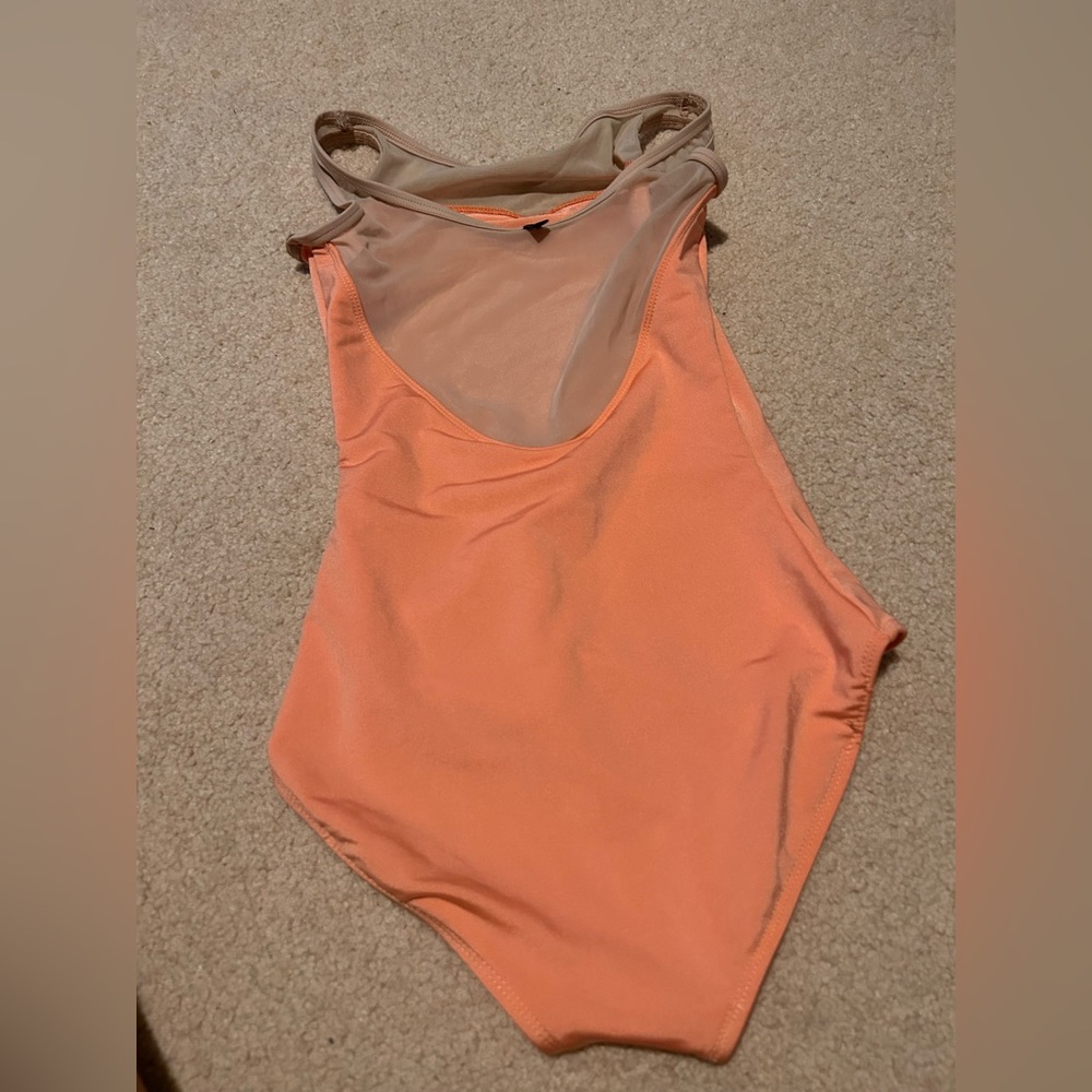Leotard - Picture 2 of 3